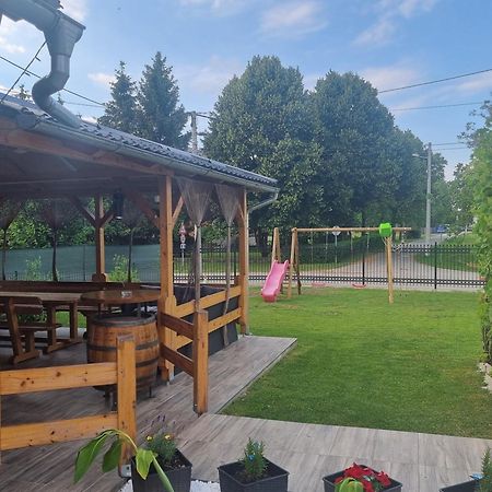 Holiday Home Baotic Velika Mlaka 外观 照片